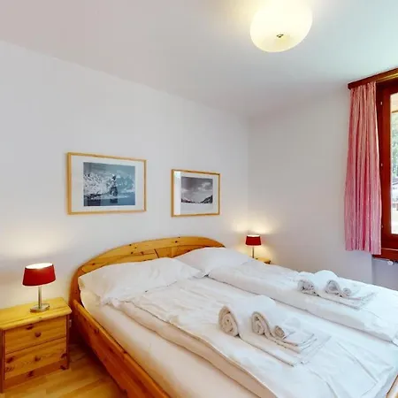 Rosatsch 13 Apartment *